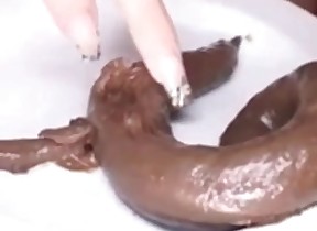 girls shit in cup video